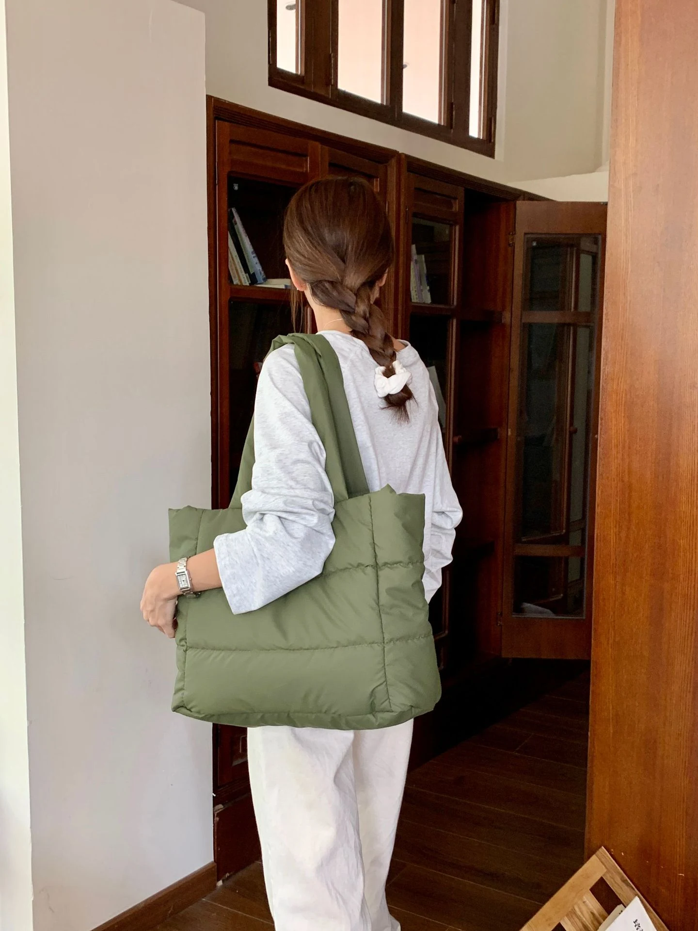 Title 9, Bolsa tote macia com enchimento de algodão, por...