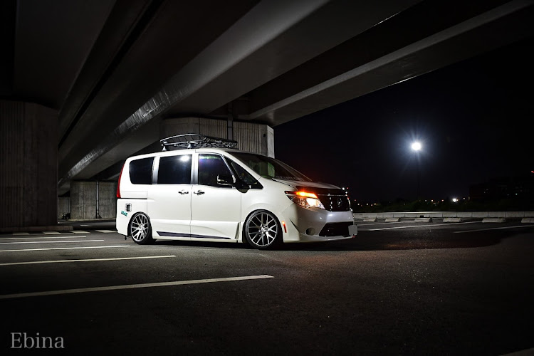 セレナのドライブ・VANKulture・仮想USDM・HERESYCREW・ひかるかさんの庭に関するカスタム事例の投稿画像3枚目