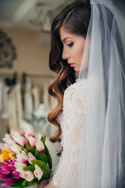 Fotógrafo de bodas Oksana Bazhaeva (oksi85). Foto del 10 de abril 2015