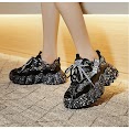 Giày Nữ Độn Đế Cá Tính, Tôn Dáng Cho Người Dùng Siêu Hot, Kiểu Dáng Đế Vảy Sơn Ánh Nhũ Vô Cùng Bắt Mắt