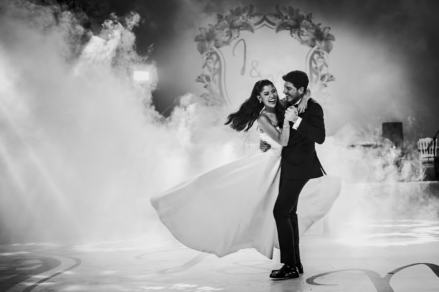 結婚式の写真家Emre Nesli (emrenesli)。1月4日の写真