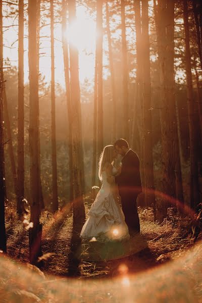 Wedding photographer Zsolt Sári (zsoltsari). Photo of 16 December 2019