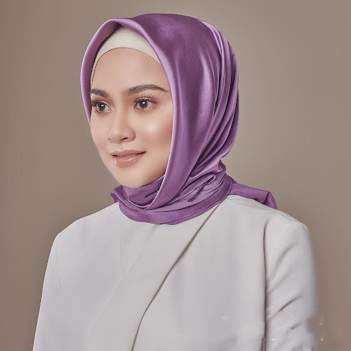Title 10, 90cm Satin Monochrome Big Square Scarf