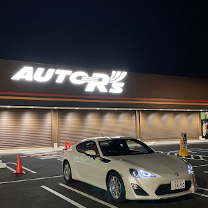 86 ZN6
