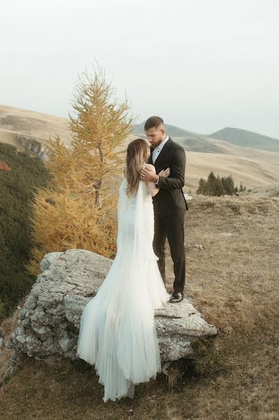 Fotografo di matrimoni George Sandu (georgesandu). Foto del 18 ottobre 2022