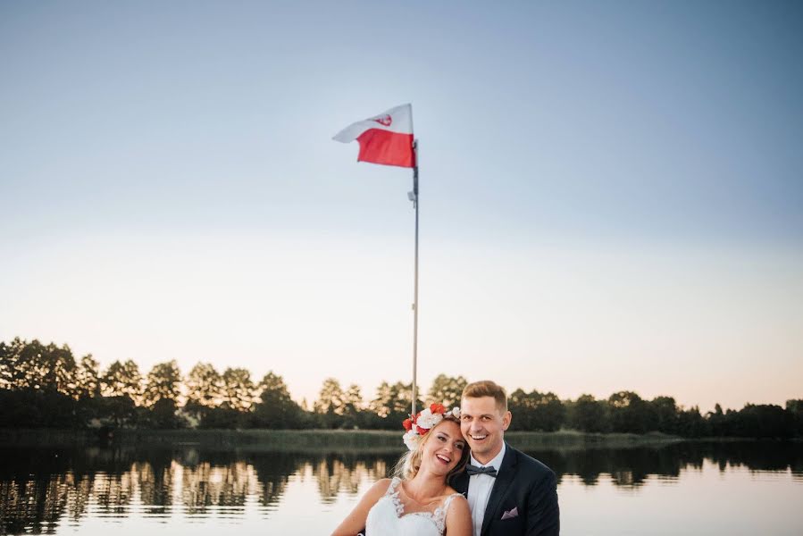 Wedding photographer Krzyś Palacz (krzyspalacz). Photo of 24 February 2020