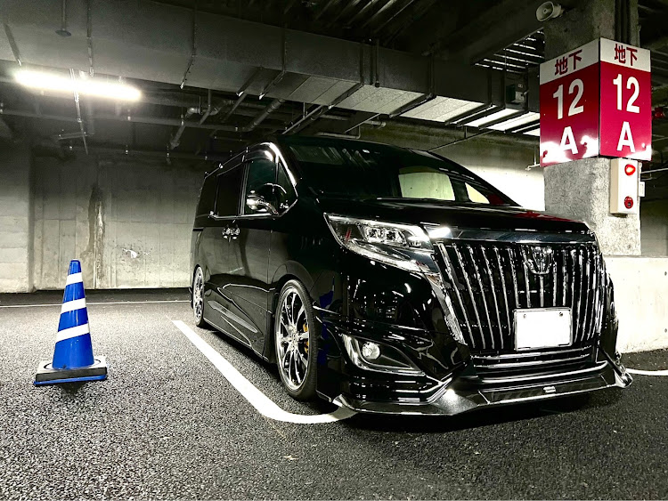 エスクァイアのエスクァイア・エスクァイア好きと繋がりたい・洗車・山口県・艶々ボディに関するカスタム事例の投稿画像1枚目