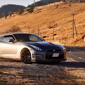 NISSAN GT-R R35