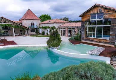 House with pool and terrace 3