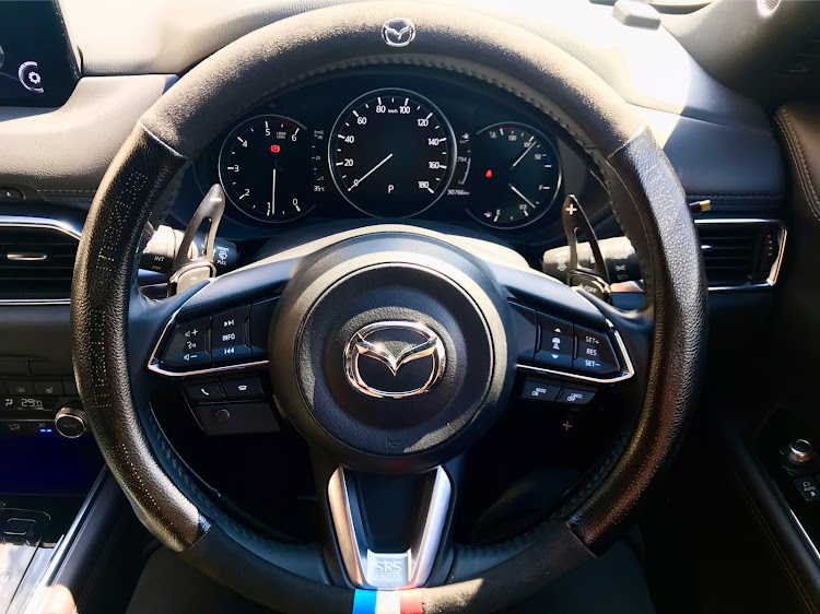 CX-8のチタニウムフラッシュマイカ・CX-8・クライメイト・パドルシフトに関するカスタム事例の投稿画像2枚目