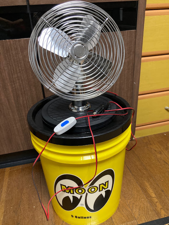 アルトラパン SSのラパン・扇風機・夏死んじゃう・暑すぎる！！！・地球温暖化に関するカスタム事例の投稿画像3枚目