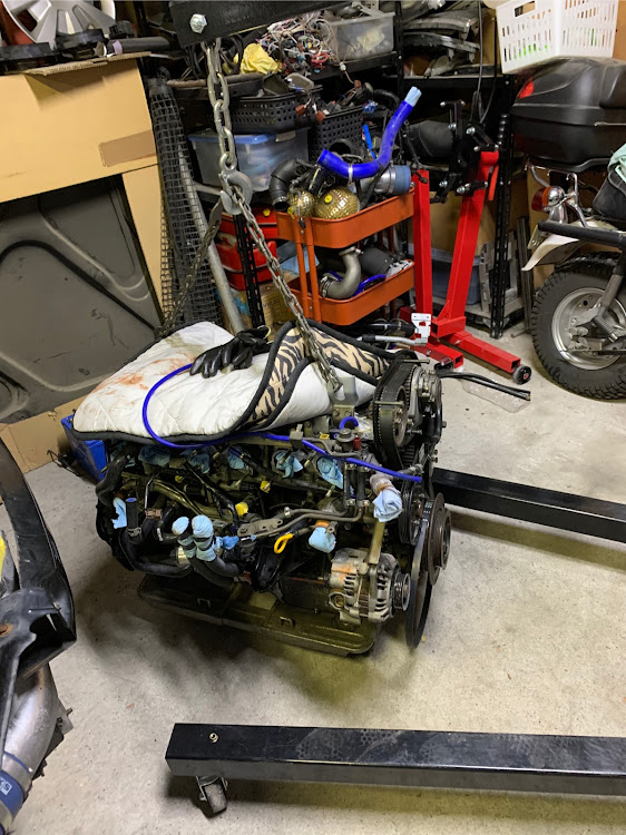 スカイラインのER34改・RB26・DIY・エンジン下ろしに関するカスタム事例の投稿画像1枚目