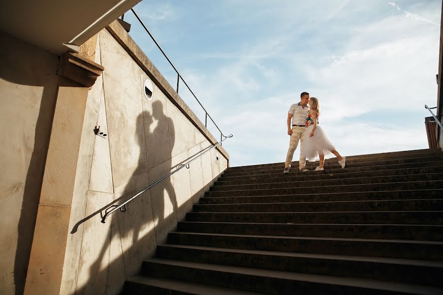 Fotógrafo de casamento Darya Adamova (dachenka). Foto de 9 de agosto 2017