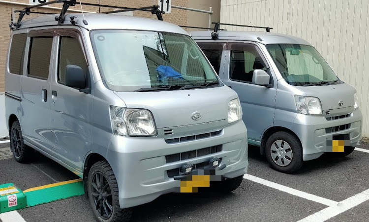 ハイゼットカーゴのハイゼットカーゴ・同型車コラボ・アップサス・14インチ化・やっぱりハイリフトに関するカスタム事例の投稿画像1枚目