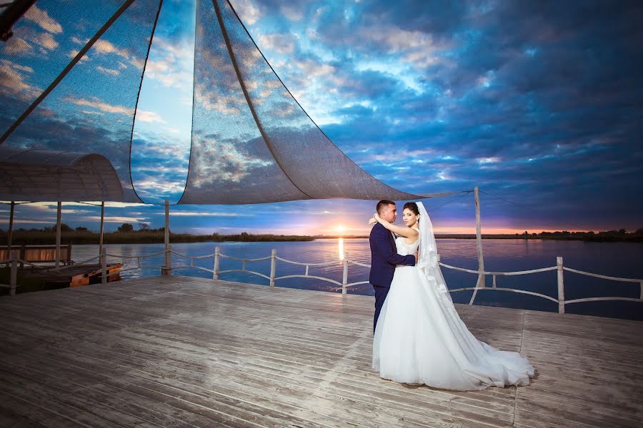 Fotógrafo de bodas Olga Manokhina (fotosens). Foto del 22 de marzo 2017