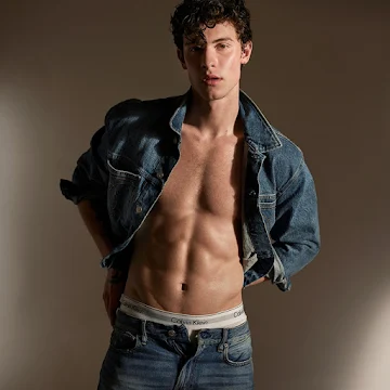 Calvin Klein photo 