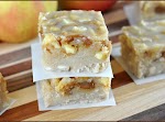 Caramel Apple Pie Fudge was pinched from <a href="http://veryculinary.com/2012/10/24/caramel-apple-pie-fudge/" target="_blank">veryculinary.com.</a>