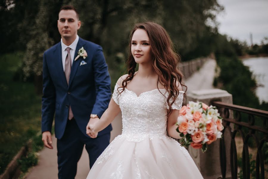 Wedding photographer Anastasiya Obolenskaya (obolenskaya). Photo of 22 July 2019