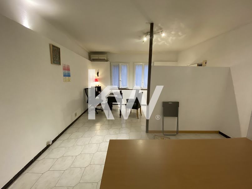 Vente locaux professionnels  26.55 m² à Redessan (30129), 52 000 €