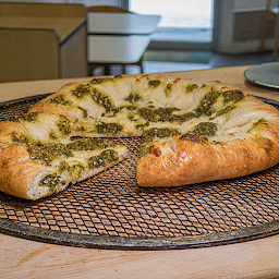 Cheese & Zaatar Stuffed-Crust Pie