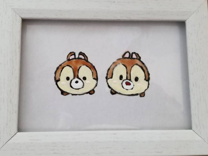 100均ガラス絵の具で簡単かわいい ステンドグラス風ディズニーツムツムシール Trill トリル