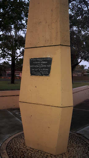 Playford Gardens Obelisk