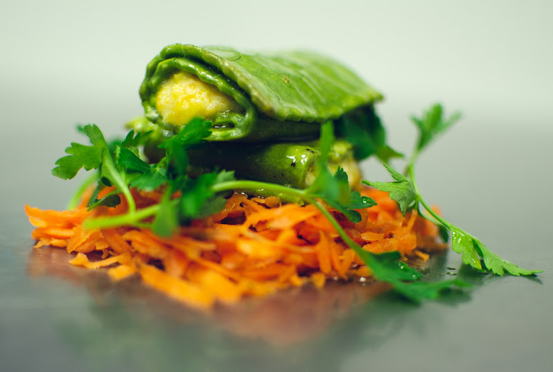 Cannelloni alle cime di rapa con fonduta di formaggio di Cosimo di Pierro