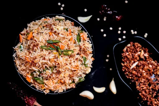 Veg Burnt Garlic Fried Rice