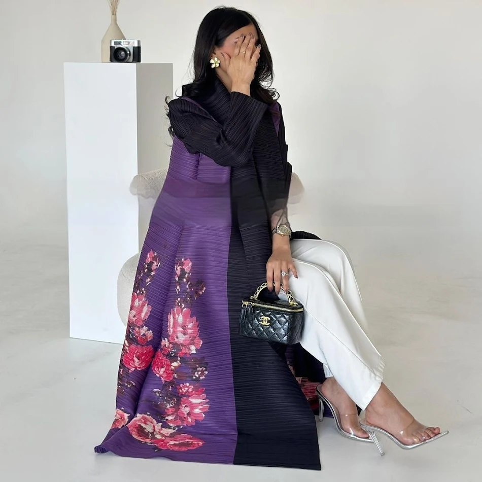 Geplooide Trench Djellaba Bedrukte Sjaal Cardigan Jas Etnische Stijl Capejas. Warmte en stijl perfect gecombineerd voor jouw winterlook.