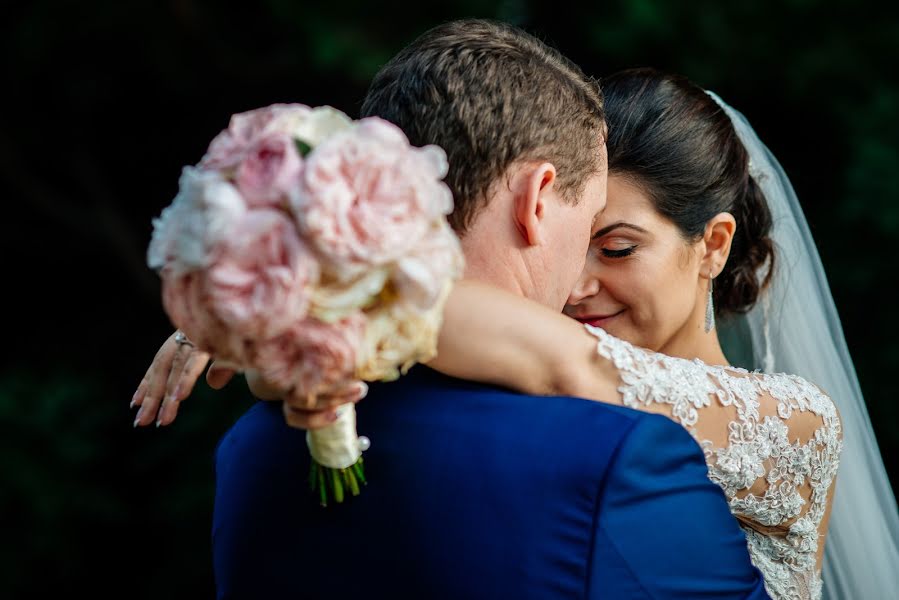 Wedding photographer Petia Emilova (smailka). Photo of 15 July 2019