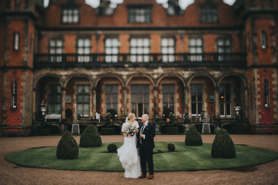 Fotógrafo de casamento James Revitt (flawlessphoto). Foto de 2 de julho 2019