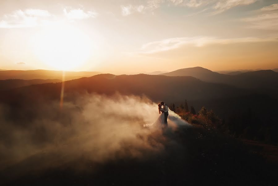 Fotógrafo de bodas Volodimir Kovalishin (nla6ep). Foto del 10 de agosto 2020