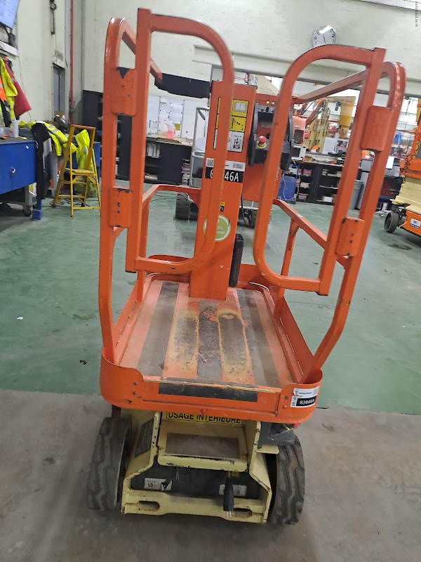 Picture of a JLG 1230ES