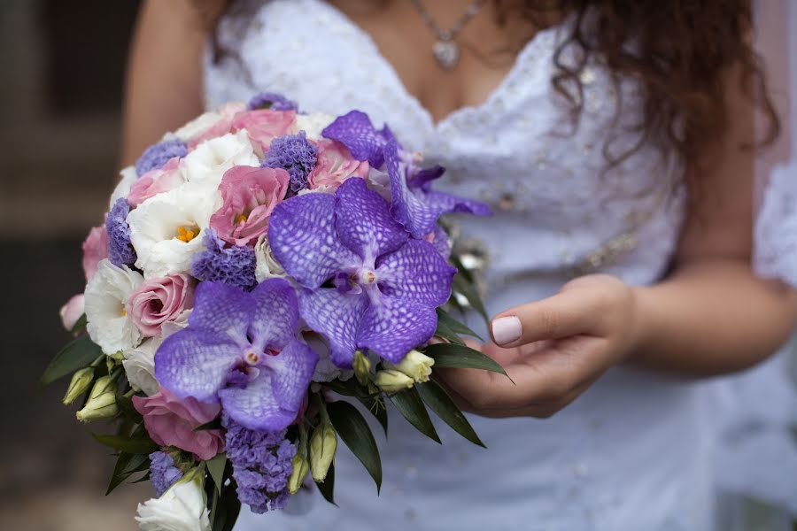 Fotógrafo de casamento Elena Soldatova (elenasoldatova). Foto de 14 de agosto 2015