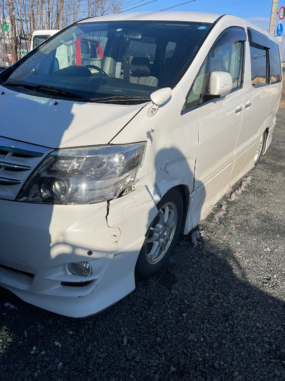 アルファードの事故には気をつけよう・雪道走行お気をつけてに関するカスタム事例の投稿画像1枚目