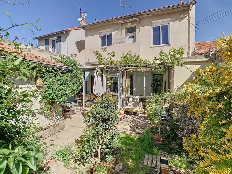 Vente maison 5 pièces 134 m² à Avignon (84000), 310 000 €