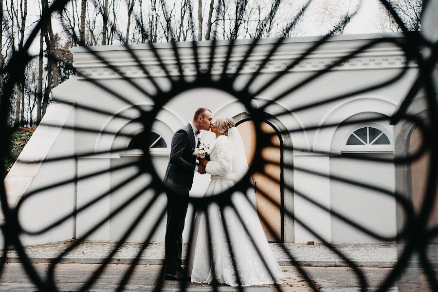 Fotógrafo de casamento Stas Avramchik (stfotopro). Foto de 1 de dezembro 2019