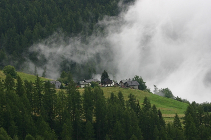 Nebbia a Chamois di lomo80