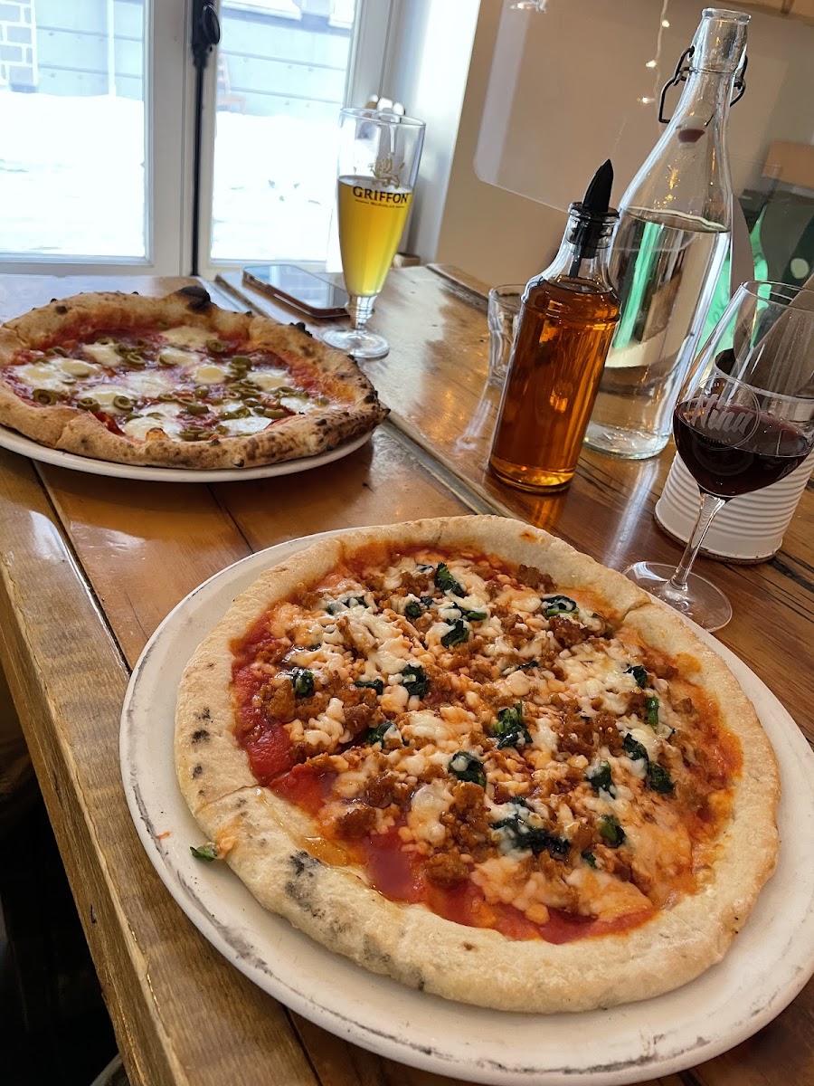 Gluten-Free Pizza at Nina Pizza Napolitaine St-Roch