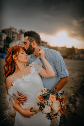 Fotógrafo de casamento Zehra Dinç (141273). Foto de 27 de abril 2020