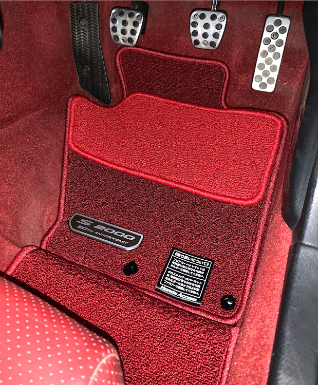 S2000のS2000 20th anniversary・ホンダアクセス/モデューロ・N CUSTOM・後付けヒールパッド・アニバーサリーフロアマットに関するカスタム事例の投稿画像2枚目