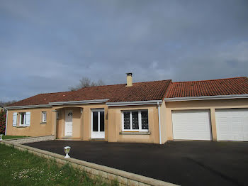 maison à Ladignac-le-Long (87)