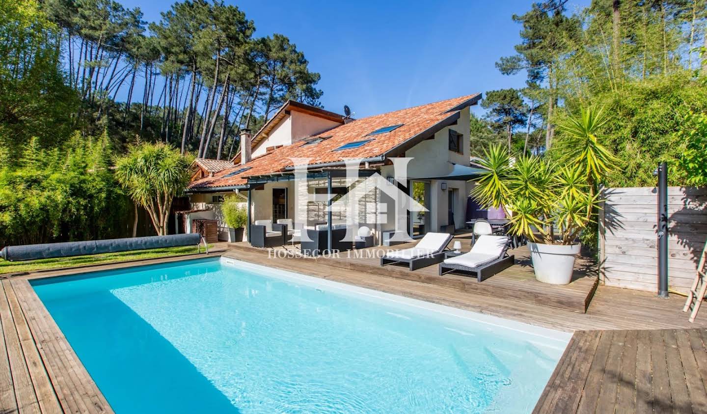 Property with pool Seignosse