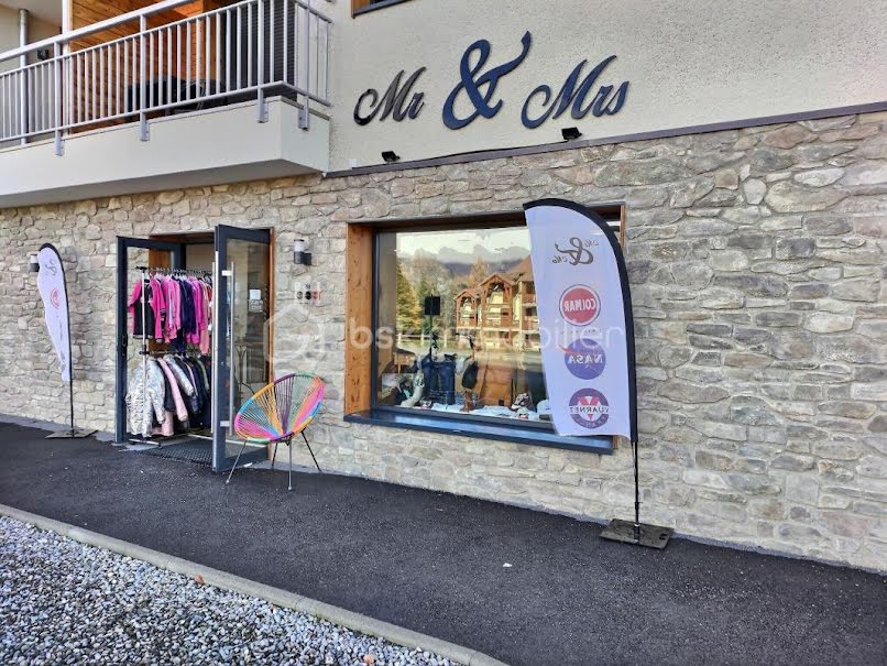 Vente locaux professionnels 2 pièces 53 m² à Ancelle (05260), 161 000 €