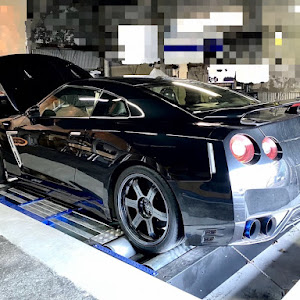 NISSAN GT-R R35