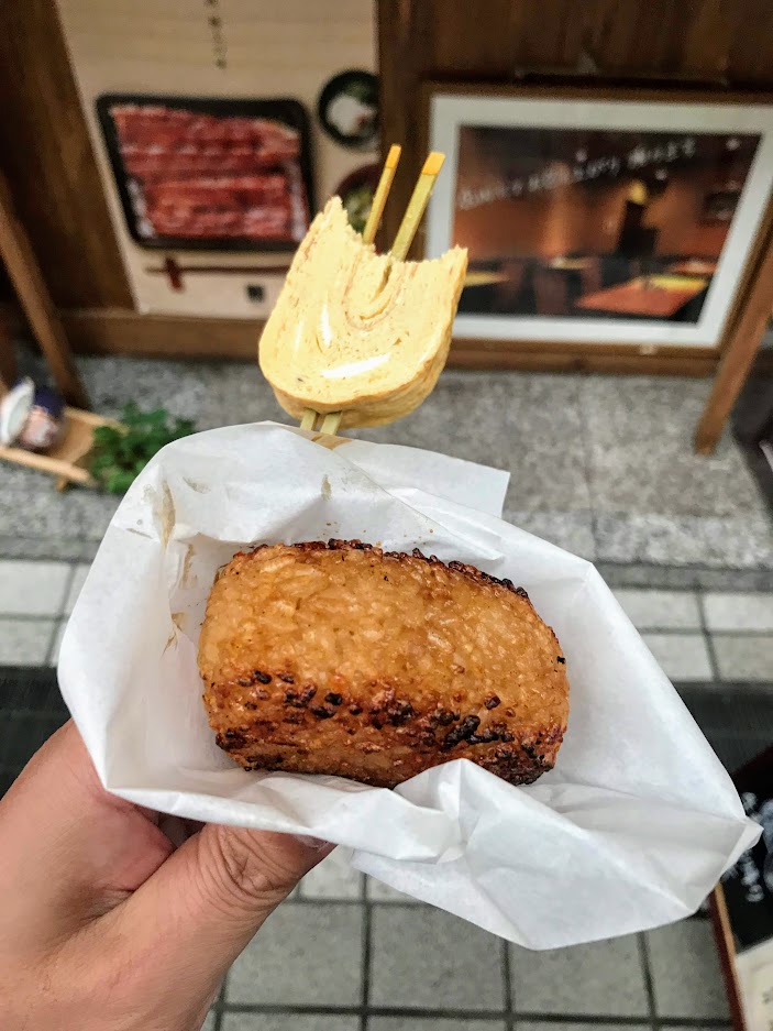 焼きおにぎりと卵焼き