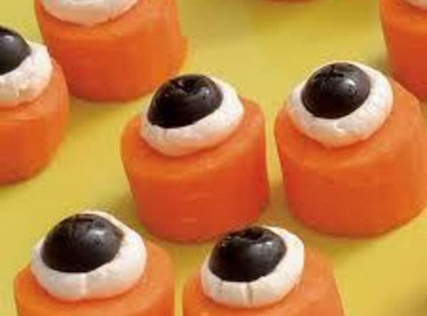 Halloween Party Appetizer: Cheesy Eyeballs