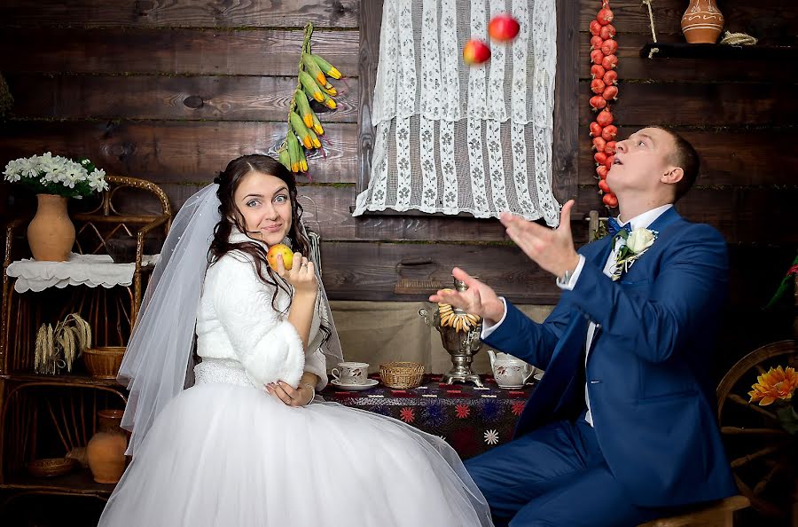 Fotografo di matrimoni Svetlana Troc (svetlanatrots). Foto del 11 gennaio 2017