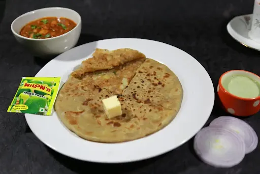 2 Aloo Pyaz Paratha With Raita