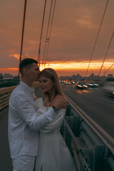 Bryllupsfotograf Anya Kurmangalieva (akoorma). Bilde av 17 november 2023